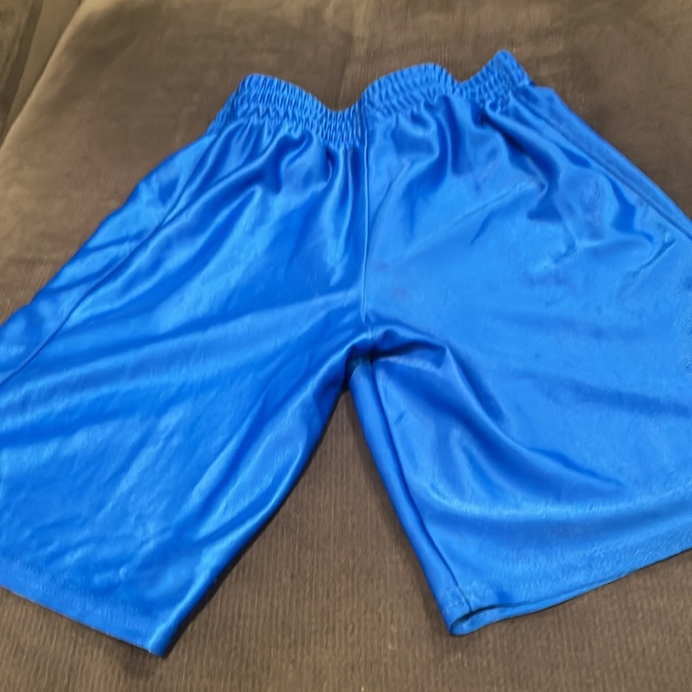 Boys Shorts Set of 5. Excellent condition some never worn. Sz. 6-7 - Picture 4 of 16